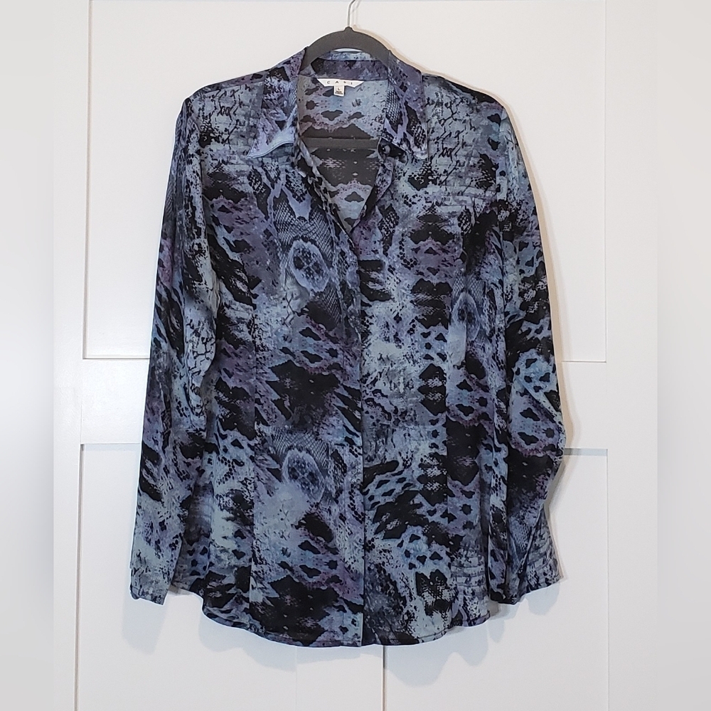 Cabi Snakeskin Print Shirt Size Large Button Down Long Sleeve Sheer Lightweight